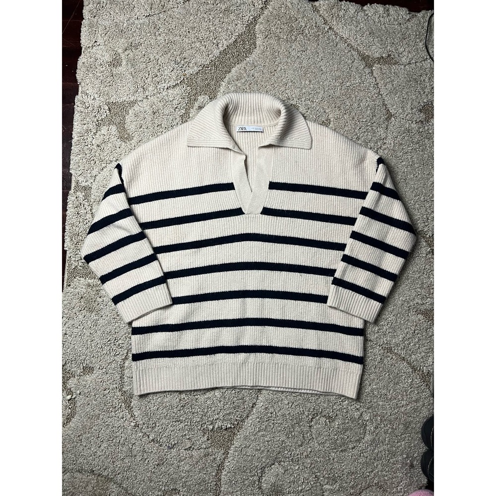 Zara stripped navy blue sweater size Medium